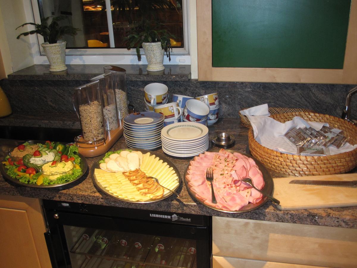 恩斯 Gasthof Stoeckler酒店 外观 照片